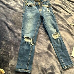 Girls celebrity pink distressed skinny jeans size 7